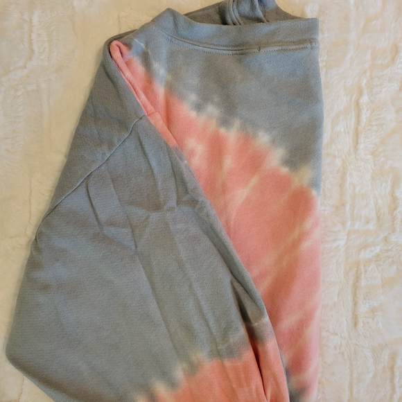 Tye dye off the shoulder sweatshirt - Picture 8 of 10